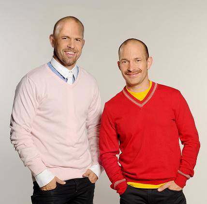 Kopasz Sbestyén Balázs fotókon szórakoznak a rajongói