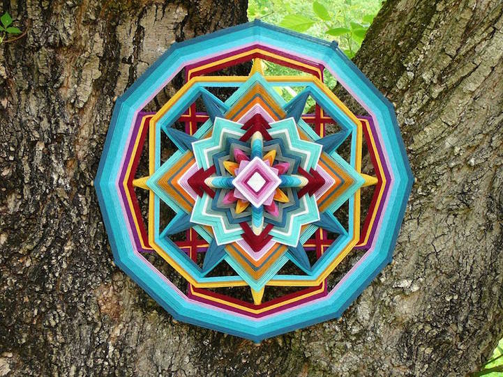 Fonalból készülnek a gyönyörű mandalák - fotók