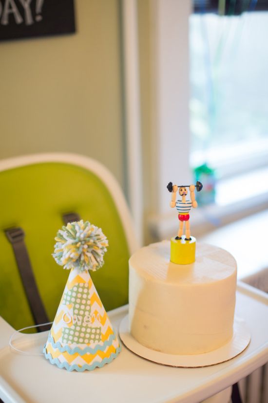 Cukiság: babák az első szülinapjukon, DIY sapiban