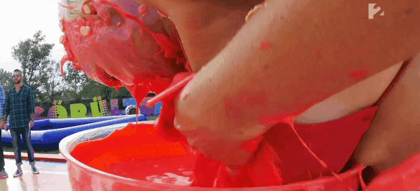 VV Ágica kebleivel is játszott VV Ágica kebleivel is játszott