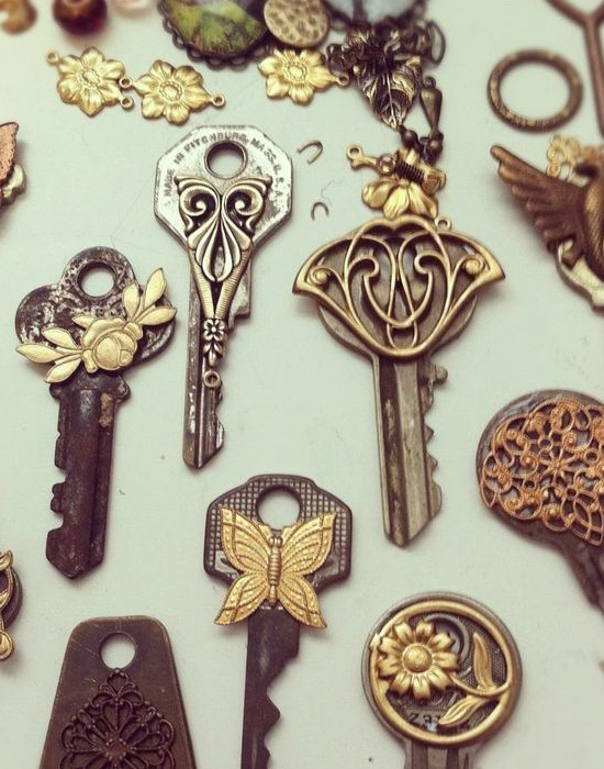 Így öltöztesd vintage ruhába a kulcsaidat