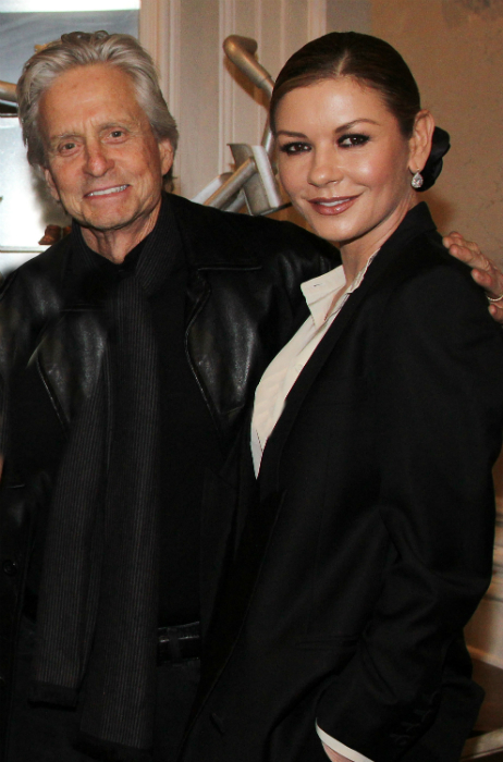 Legédesebb szerelmes képek Catherine Zeta-Jones és Michael Douglas születésnapjára Legédesebb szerelmes képek Catherine Zeta-Jones és Michael Douglas születésnapjára