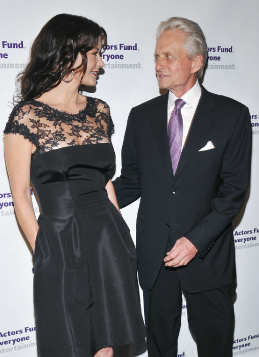 Legédesebb szerelmes képek Catherine Zeta-Jones és Michael Douglas születésnapjára Legédesebb szerelmes képek Catherine Zeta-Jones és Michael Douglas születésnapjára