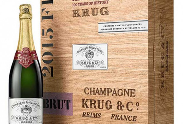 100 éves pezgsőt kóstolhatnak a győztes licitálók