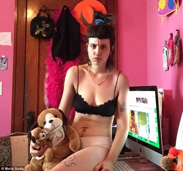 Ettől leesik az állad! Szőr és nagyibugyi a szelfin