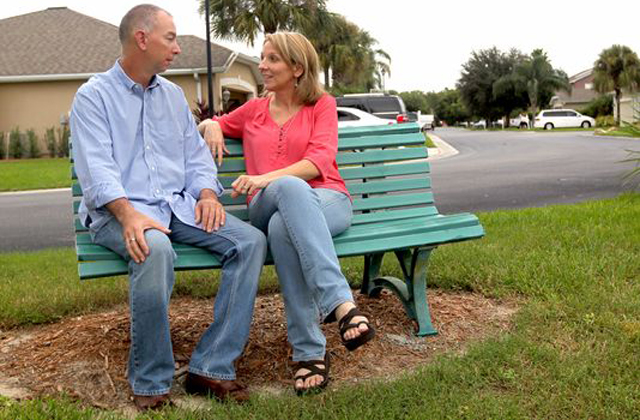 Bárki elmehet ennek a párnak az esküvőjére