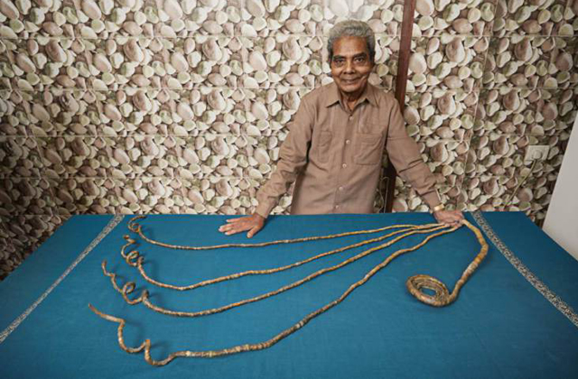 1952 óta nem vágta le a körmeit ez a férfi