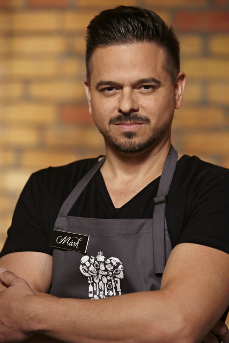 Szexet csempész az ételbe a Konyhafőnök szakácsa Szexet csempész az ételbe a Konyhafőnök szakácsa