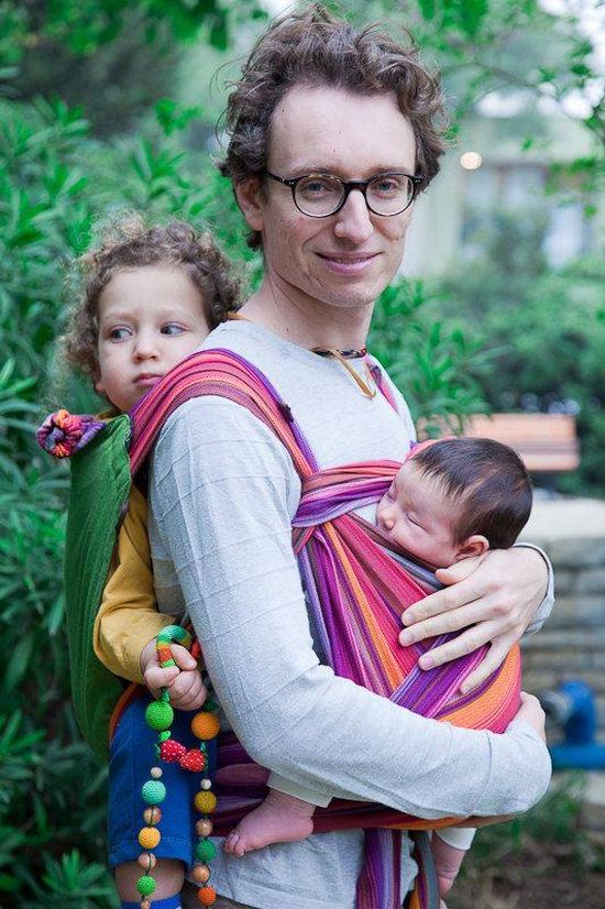 Hordozós apukák a világ körül - fotók