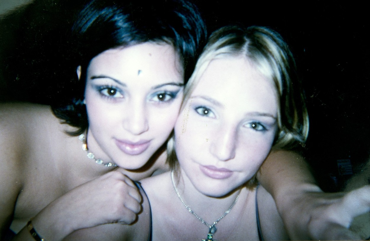 15 ritka fotó a ma 35 éves Kim Kardashianról 15 ritka fotó a ma 35 éves Kim Kardashianról