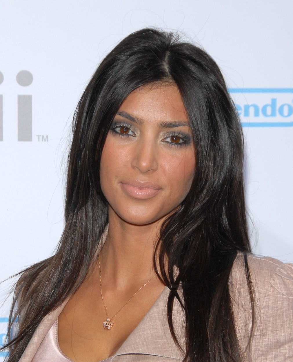 15 ritka fotó a ma 35 éves Kim Kardashianról 15 ritka fotó a ma 35 éves Kim Kardashianról