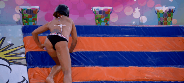 Dér Heni bikiniben is csúcsra jutott