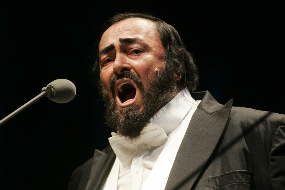 Világraszóló élet, botrányos végjáték – 80 éves lenne Pavarotti 