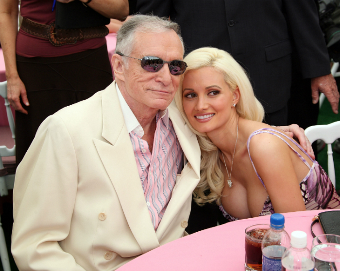 Playboy lány kitálalt Hugh Hefner bántalmazásairó