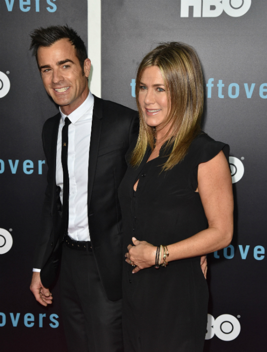 Jennifer Aniston külön él a férjétől