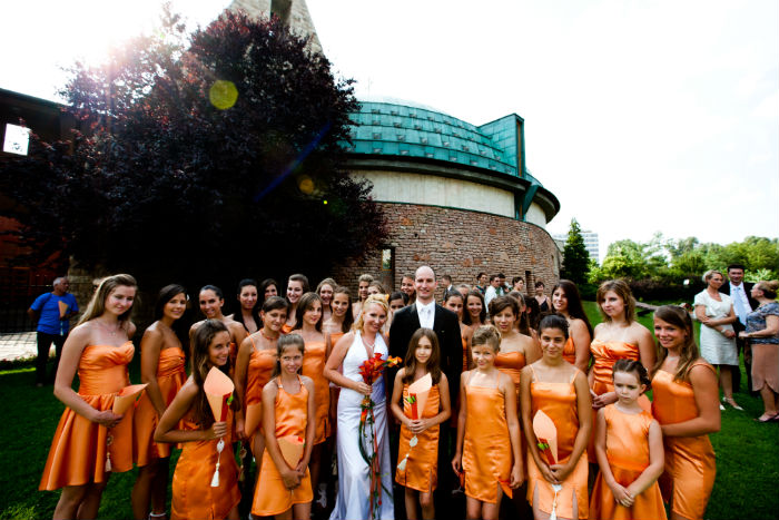 Hungary's Got Talent: 16 koszorúslány lépett színpadra Hungary's Got Talent: 16 koszorúslány lépett színpadra