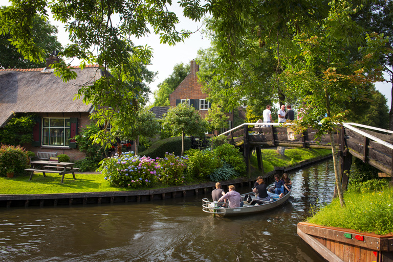 Bigar, Bajmóci, Csaroda és még 7 rejtett szépség Európában Bigar, Bajmóci, Csaroda és még 7 rejtett szépség Európában