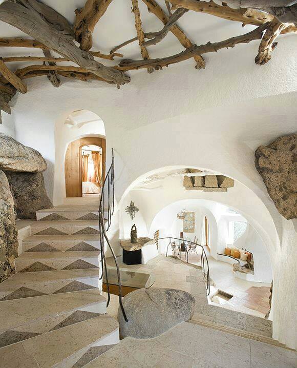 Menő ház a domboldalban