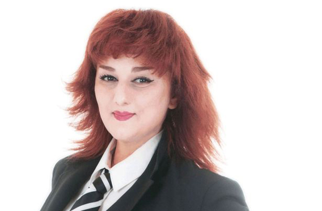 18 nyelven beszél, az előző életeiben taulta azokat 18 nyelven beszél, az előző életeiben taulta azokat