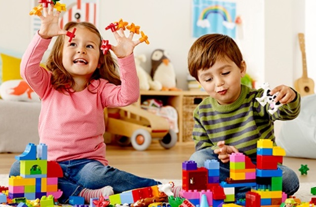 Oszd meg és játssz! – így fejleszti a játék a szociális képességeket