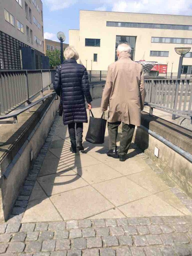 Megható fotók idős párok szerelemről