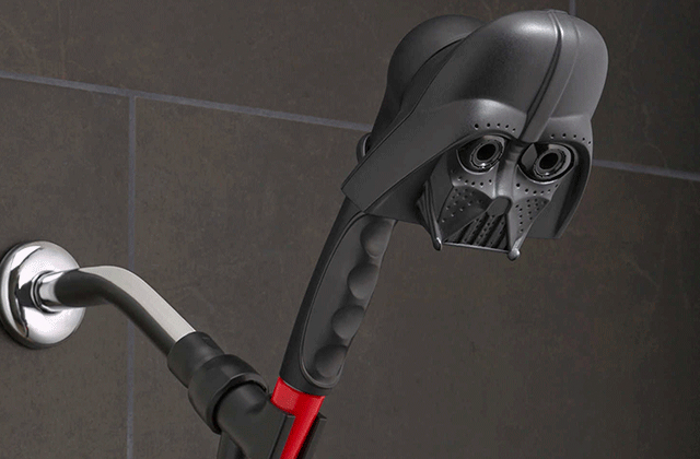 Zuhanyozz Darth Vaderrel! – fotók 