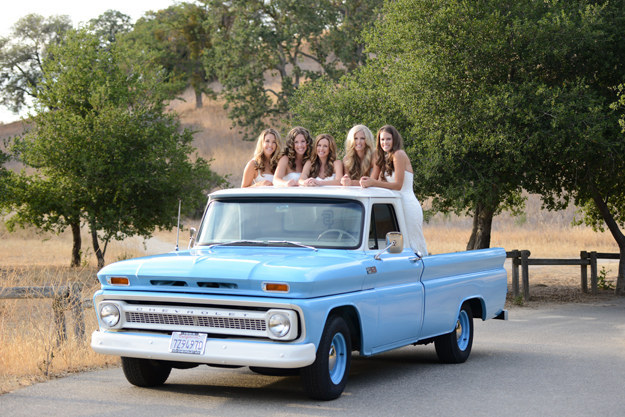 A nővérek ezzel a fotósorozattal köszönték meg szüleiknek a csodás esküvőket A nővérek ezzel a fotósorozattal köszönték meg szüleiknek a csodás esküvőket