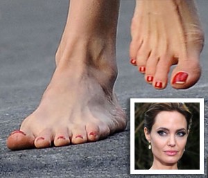 10 celeb, akikről nem is gondolnád, hogy ennyire ronda lábfejük van