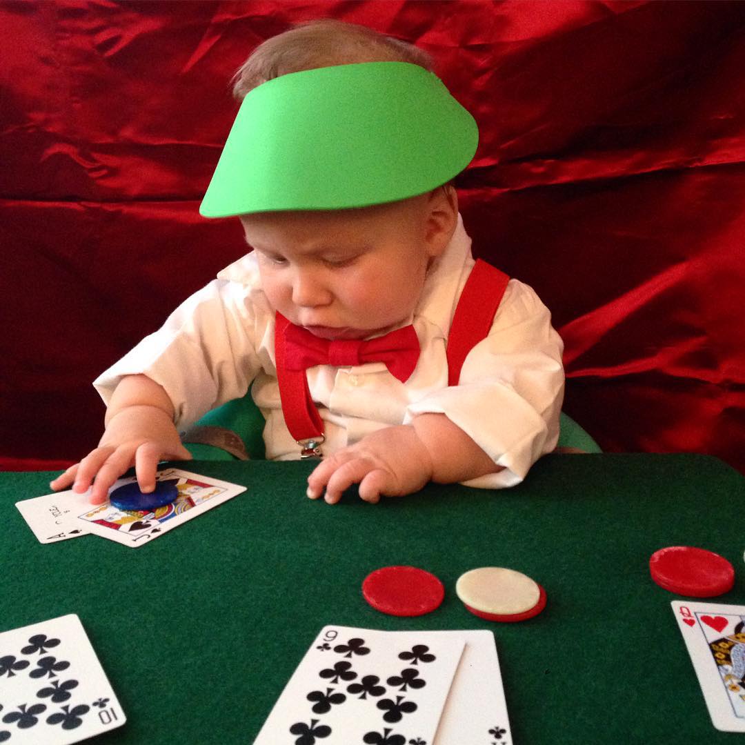 A 6 hónapos baba, aki már most megnyerte a halloweeni jelmezversenyt