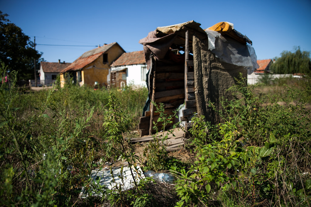 Egy jó szél fúj, és elviszi a budit is Egy jó szél fúj, és elviszi a budit is