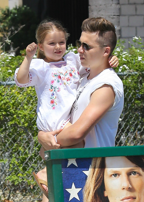 Harper Beckham magyar ruhájától elolvadsz 