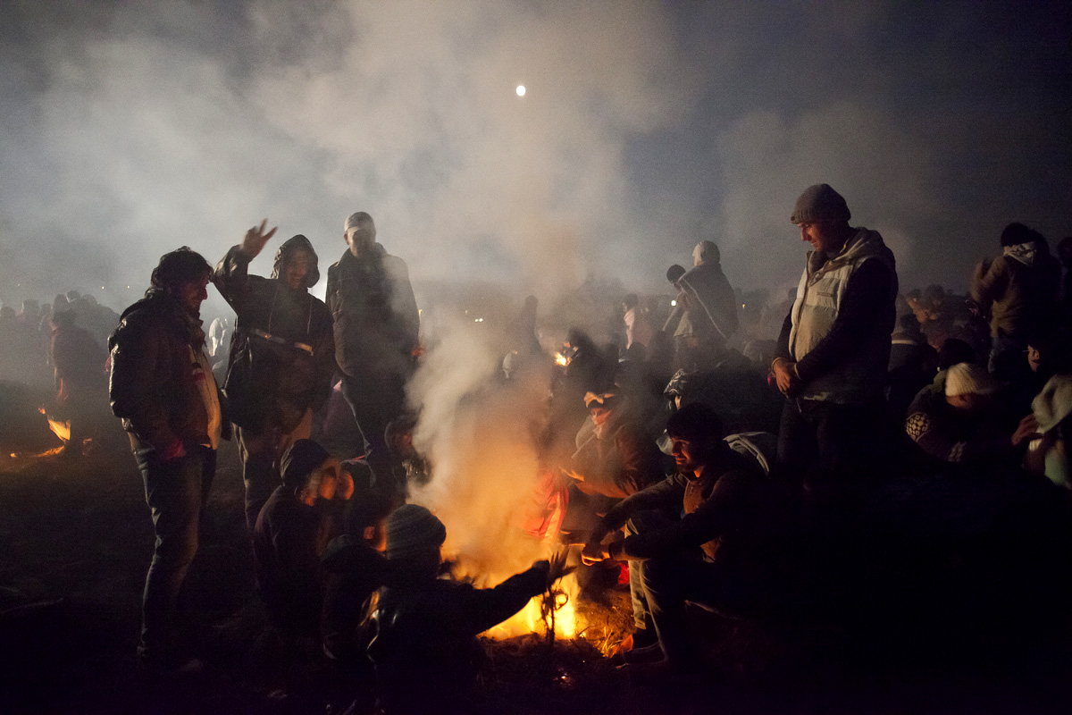 Menekültek a szlovén határnál