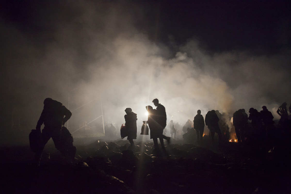 Menekültek a szlovén határnál