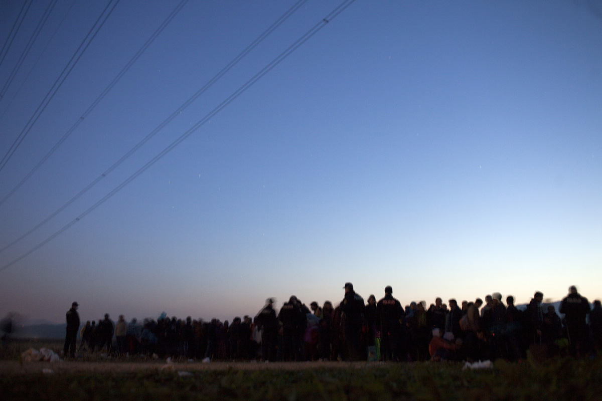 Menekültek a szlovén határnál
