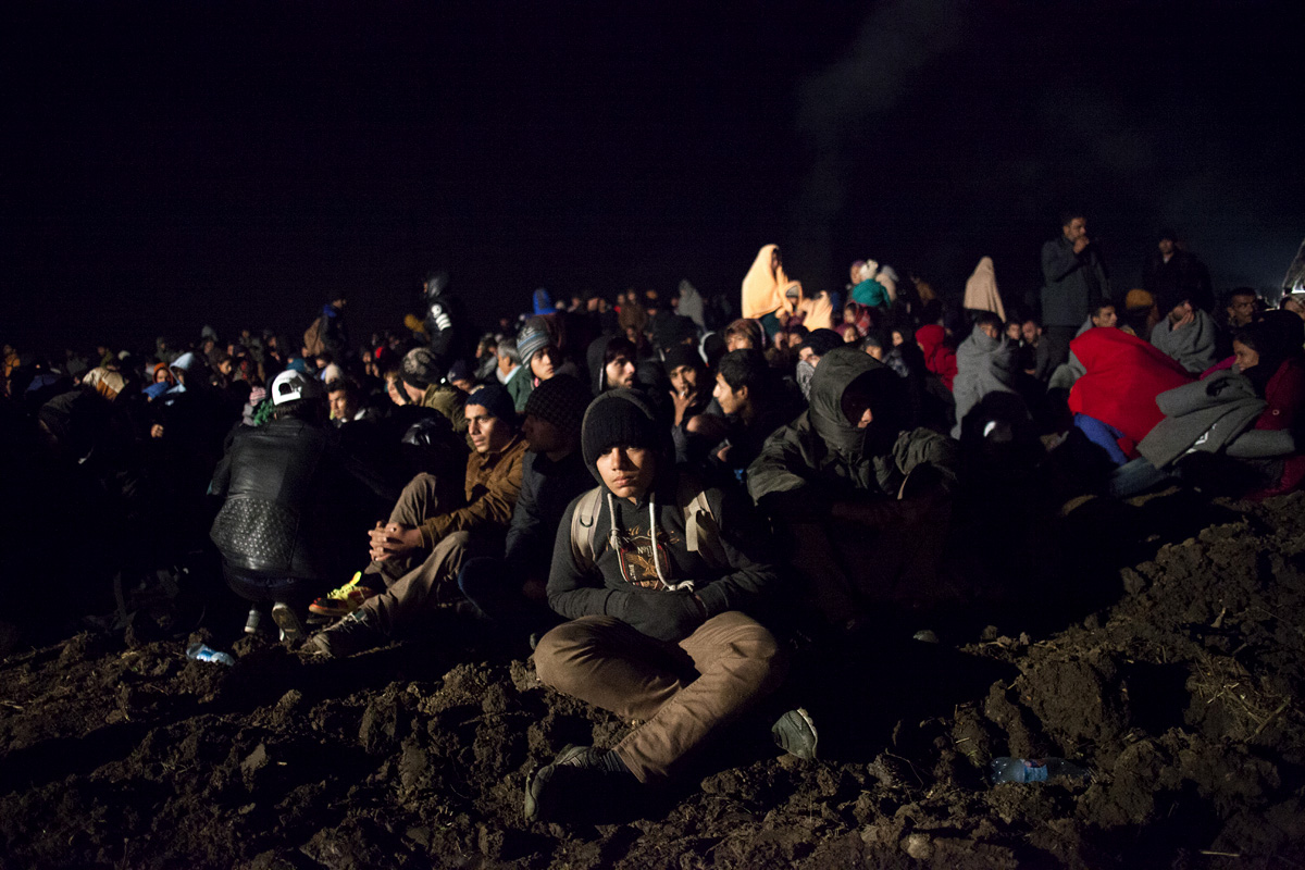 Menekültek a szlovén határnál