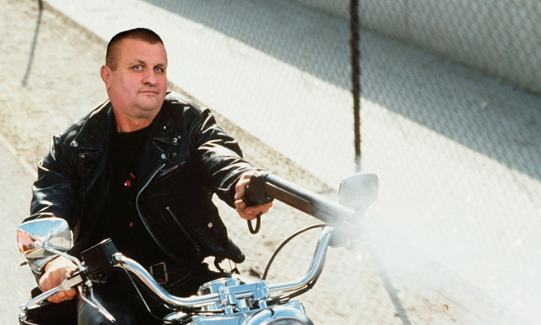 5 híres Andy Vajna film, amiből a TV2 megvásárlása után magyar tévésorozatot kellene készíteni