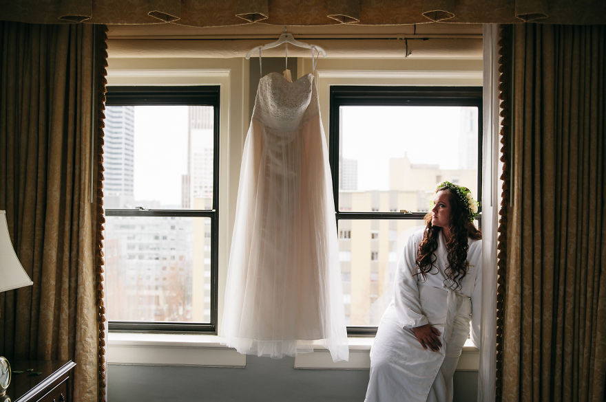 Fotósorozattal állít emléket vőlegényének, aki az esküvő előtt egy hónappal halt meg