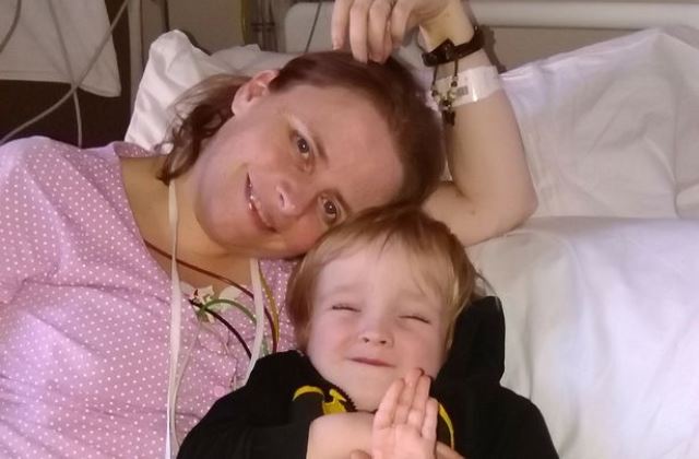 Nicki a három éves Lucas-szal