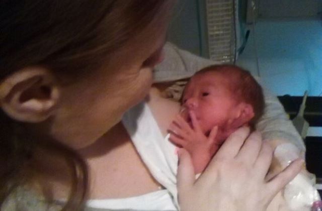 A kis Erin a terhesség 31. hetében jött világra