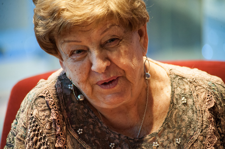 Szomszdéok: a nagy Janka néni interjú – Beszélgetés Pásztor Erzsivel