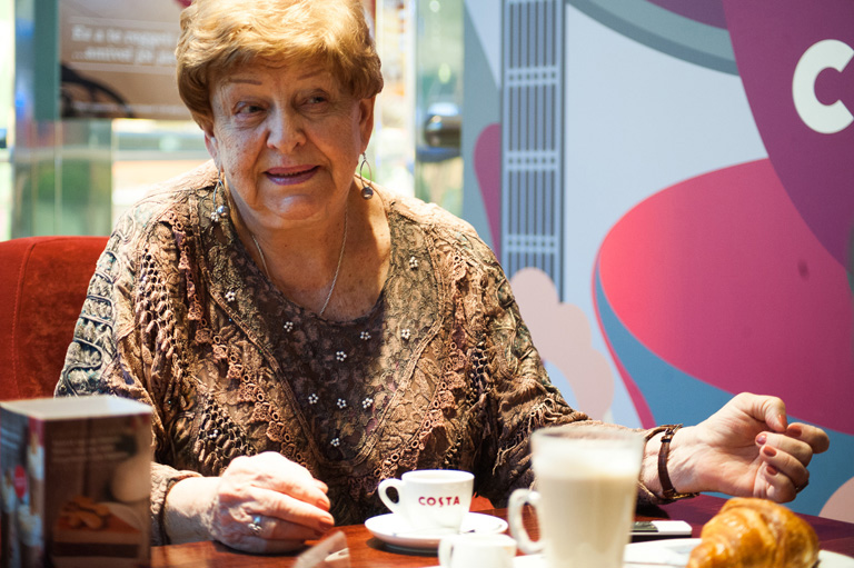 Szomszdéok: a nagy Janka néni interjú – Beszélgetés Pásztor Erzsivel