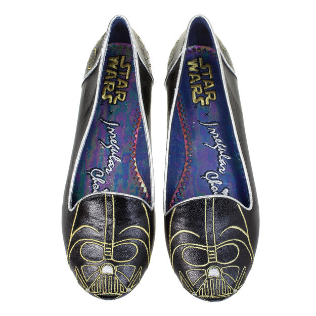 Star Wars: giccses cipőket dobtak piacra az Ébredő erő premierje miatt - képek