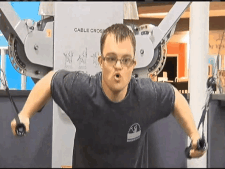 Ilyen izmosra gyúrta magát a Down-szindrómás férfi