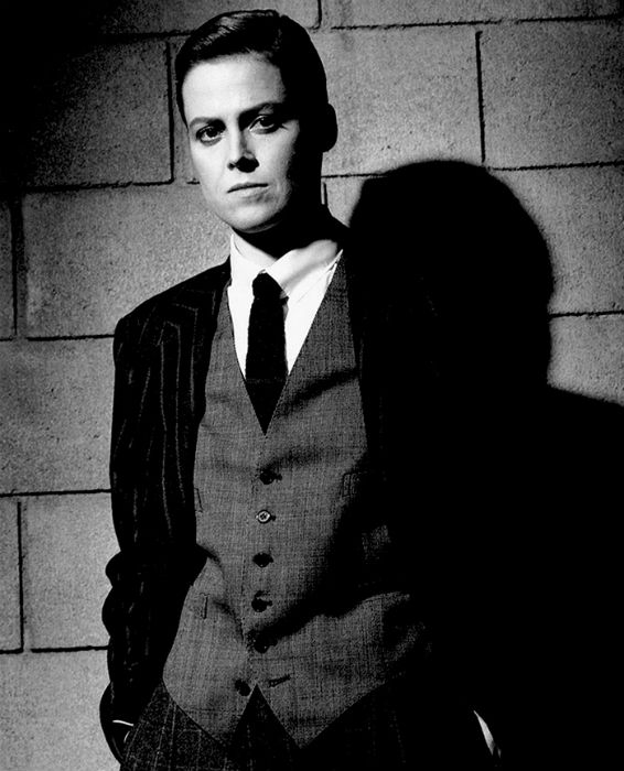 Sigourney Weaver (1983)
