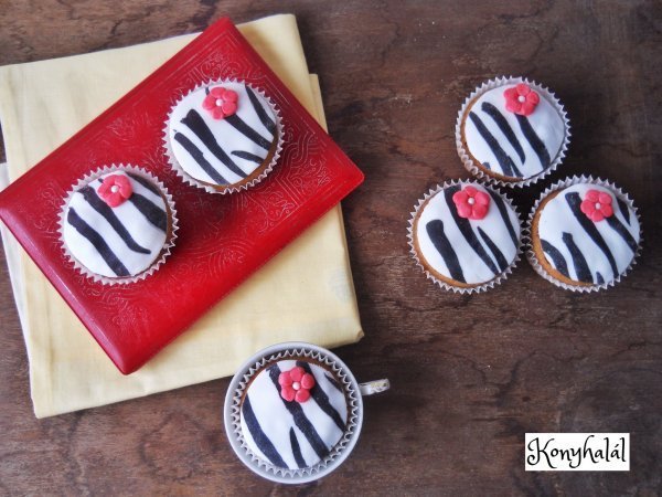 NLCafé téli fesztivál: nyalókasüti, csudamécses - tedd próbára a kézügyességed!