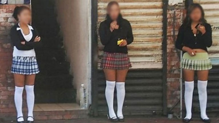 ...sötét titkokkal