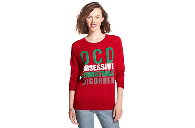 Karácsonyi pulcsival poénkodnak a kényszerbetegeken