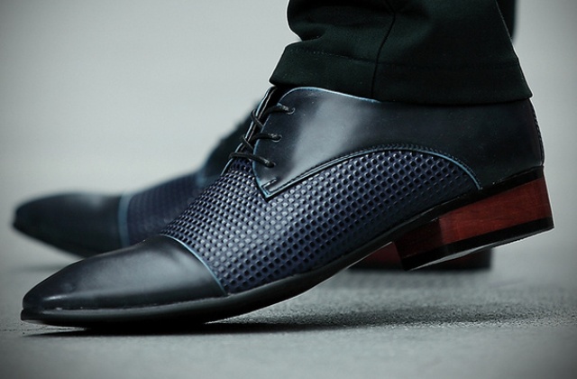 Ezt árulja el a férfiról a cipője