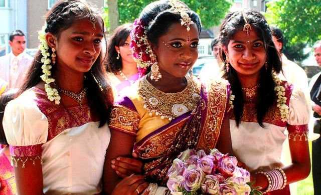 Hajborotválás és fogreszelés - Így ünneplik a menstruációt és felnőttkort más kultúrákban