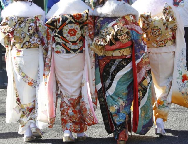 Hajborotválás és fogreszelés - Így ünneplik a menstruációt és felnőttkort más kultúrákban